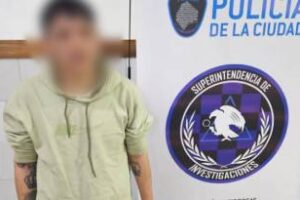 Ciudad:Detuvieron a «Peso Pluma»,se había escapado de una comisaría