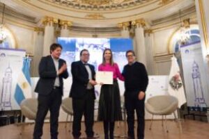 Es de Interés Cultural y Comunicación Social el libro «Ahora Alfonsín»