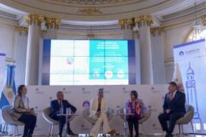 Se presentó en la Legislatura el libro “Con Bienestar”