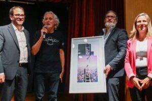 AMIA:Recital de Nito Mestre,una noche inolvidable de nostalgia y emoción