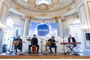 La banda “Los Tipitos” fue reconocida por sus 30 años de trayectoria