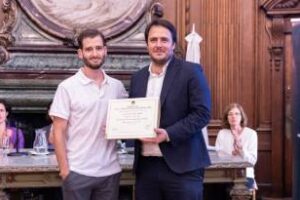 Ciudad:Declarò de Interés Ambiental el libro «La tierra para todos»