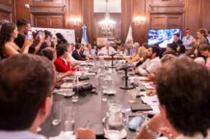 Legislatura:Ministro de Seguridad participó de una reunión informativa