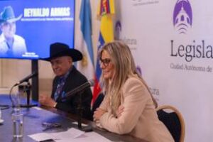 Declaran Huésped de Honor al músico venezolano Reynaldo Armas