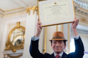 Legislatura declaró a Joe Fish fue el escenario donde se condecoró