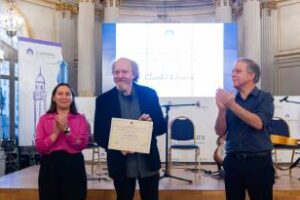 Personalidad Destacada de la Ciudad,al periodista Claudio Kleiman