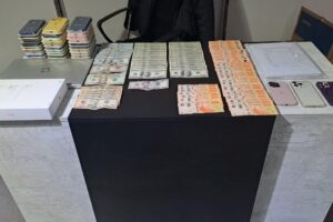 Ciudad:Se allanó dos oficinas,vendían teléfonos de alta gama