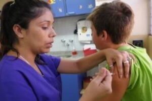 La Ciudad refuerza la vacunación ante el brote de sarampión