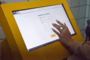 Ciudad:Avanza con la digitalización del sistema de salud público