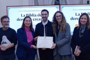 Ciudad:Se distinguió el libro “Biblia del Derecho Creativo”