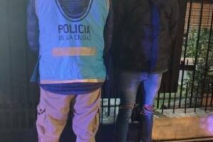 Liniers:Detuvieron a un estafador,con pedido de captura de Interpol
