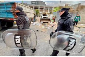 Villa del Parque:Mega Operativo en “La Lechería”