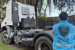 Ciudad:Desbarataron una banda de piratas de asfalto tras allanamientos