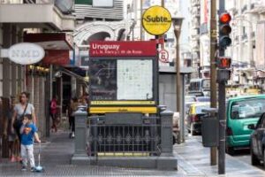 Subte B:Estación Uruguay,cierra hoy por obras de renovación integral