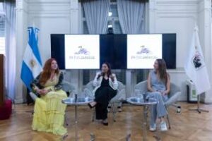 Teatro:“Espacio Crearte” y el podcast “En tus Zapatos”