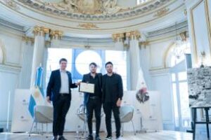 La Legislatura declaró al artista y arquitecto Kevin Berdi