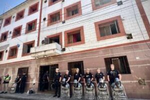 El Gobierno porteño recuperó en Constitución un hotel usurpado