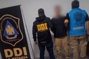 Ciudad:Se capturó a dos prófugos buscados por abuso sexual