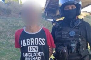 Ciudad:Anillo Digital, detuvieron,a un hombre con un auto robado