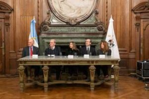 La Legislatura:Homenajeo a Médicos del Hospital Ramos Mejía