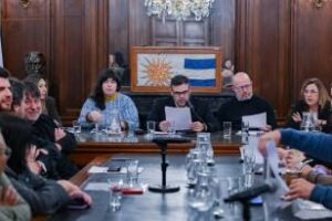 Legislatura:Reunion de las comisiones de Salud, Mujer y Presupuestos